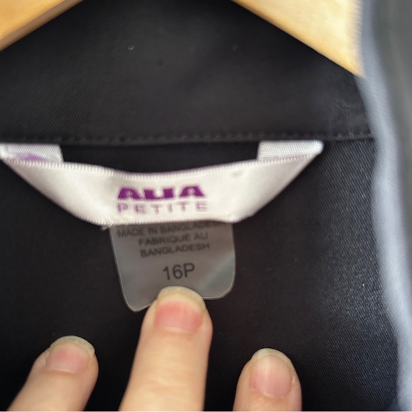 Women’s 16P Alia Spring Black Lightweight Zippered Jacket Bomber Style Pockets - Picture 4 of 13